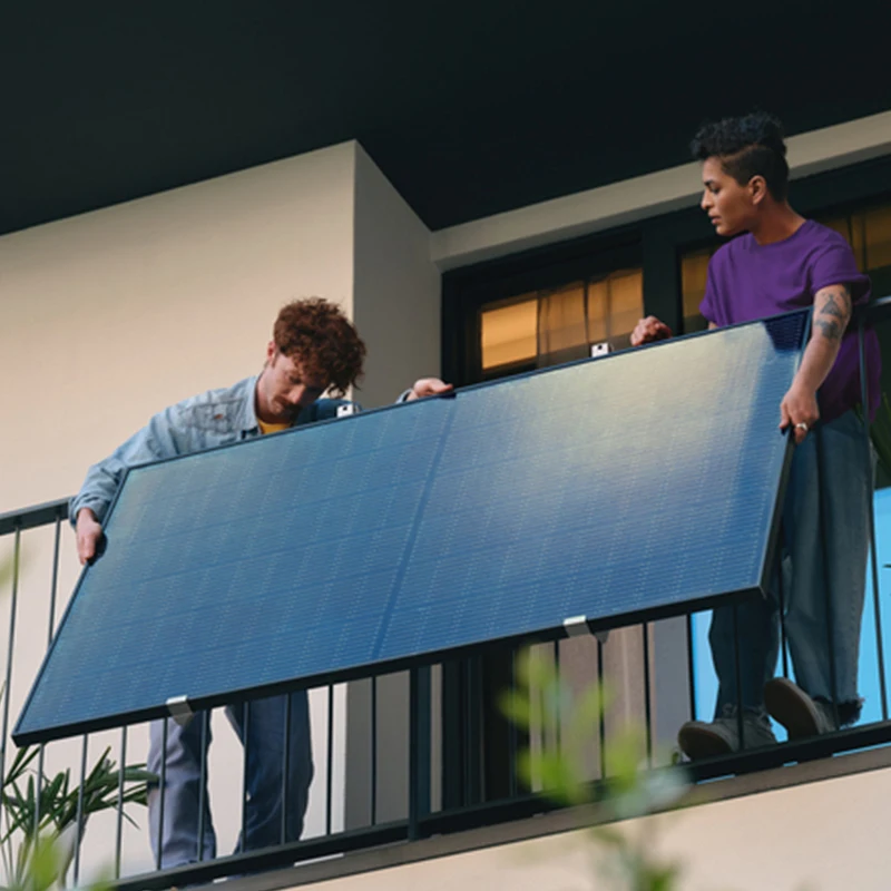 Plug And Play Solar Micro Inverter System Kit Balcony Photovoltaic System Power Plant 1200 Watt Complete Solar On Balcony