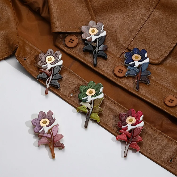 Factory Direct Sales Portrait Safety Pins Coat Badges Cute Clothing Accessories Enamel Flower Cartoon Animal Badges