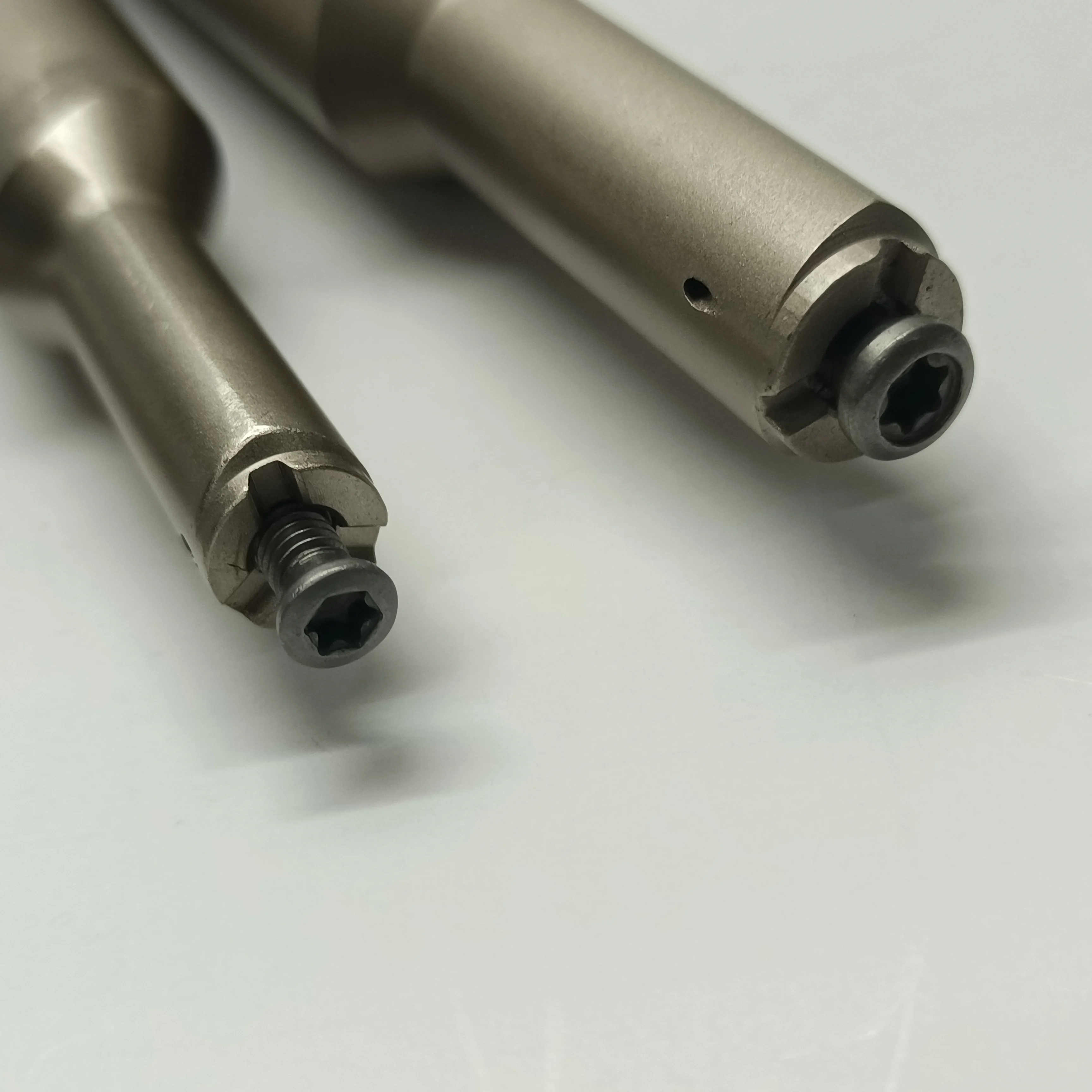 through Shank Type Carbide Milling Cutter with Toolholder