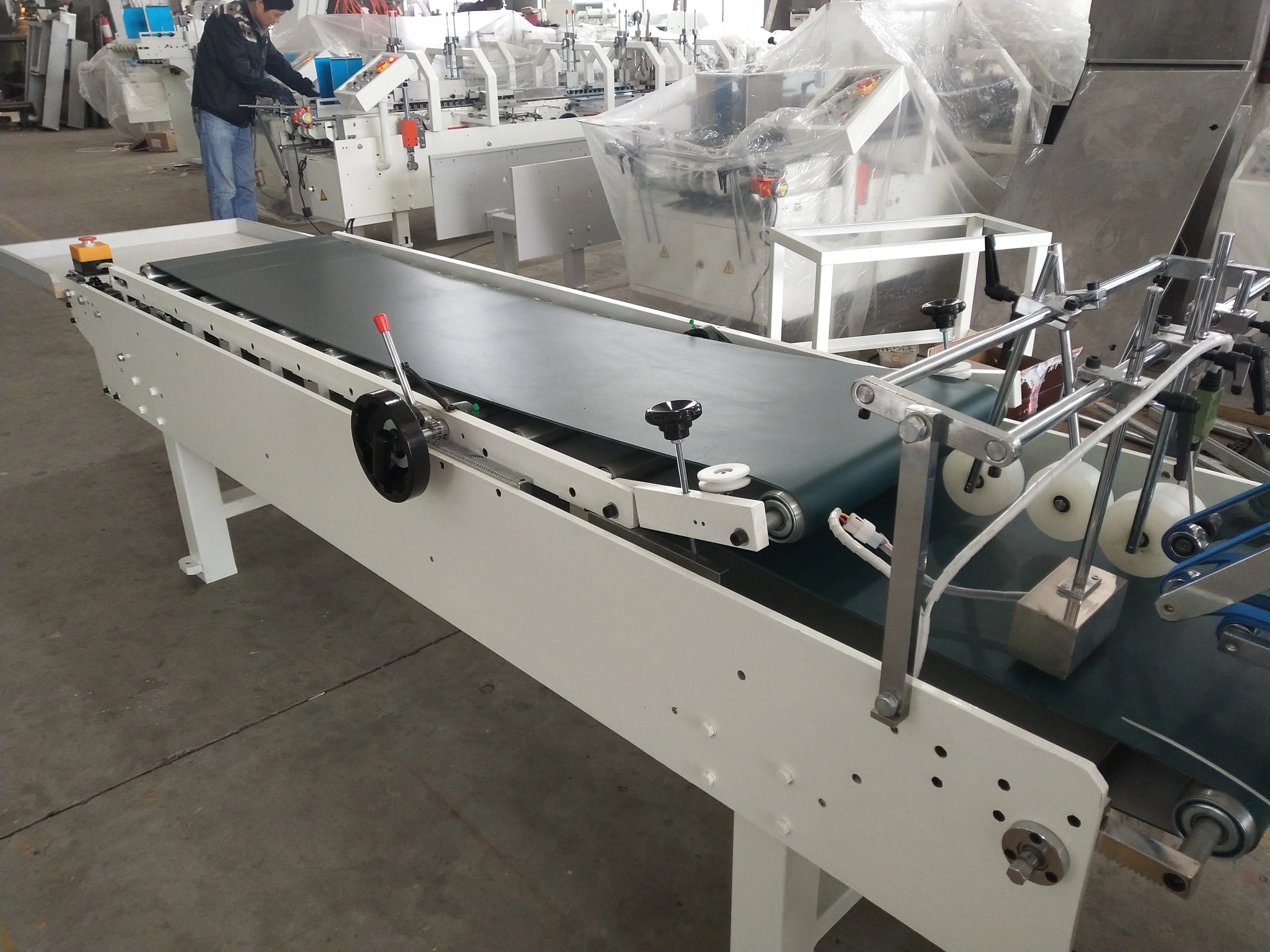 Manufacturing process pasting corrugated cardboard  pharmacy paper box making machine