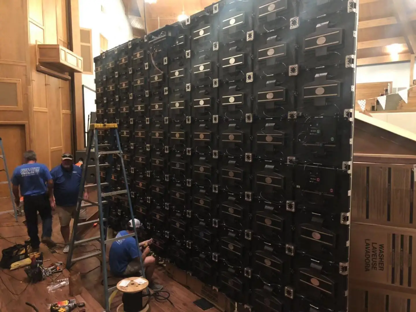 Indoor Fixed Installation LED Video Wall P1.6 P1.8 P1.9 P2.5 Indoor LED display