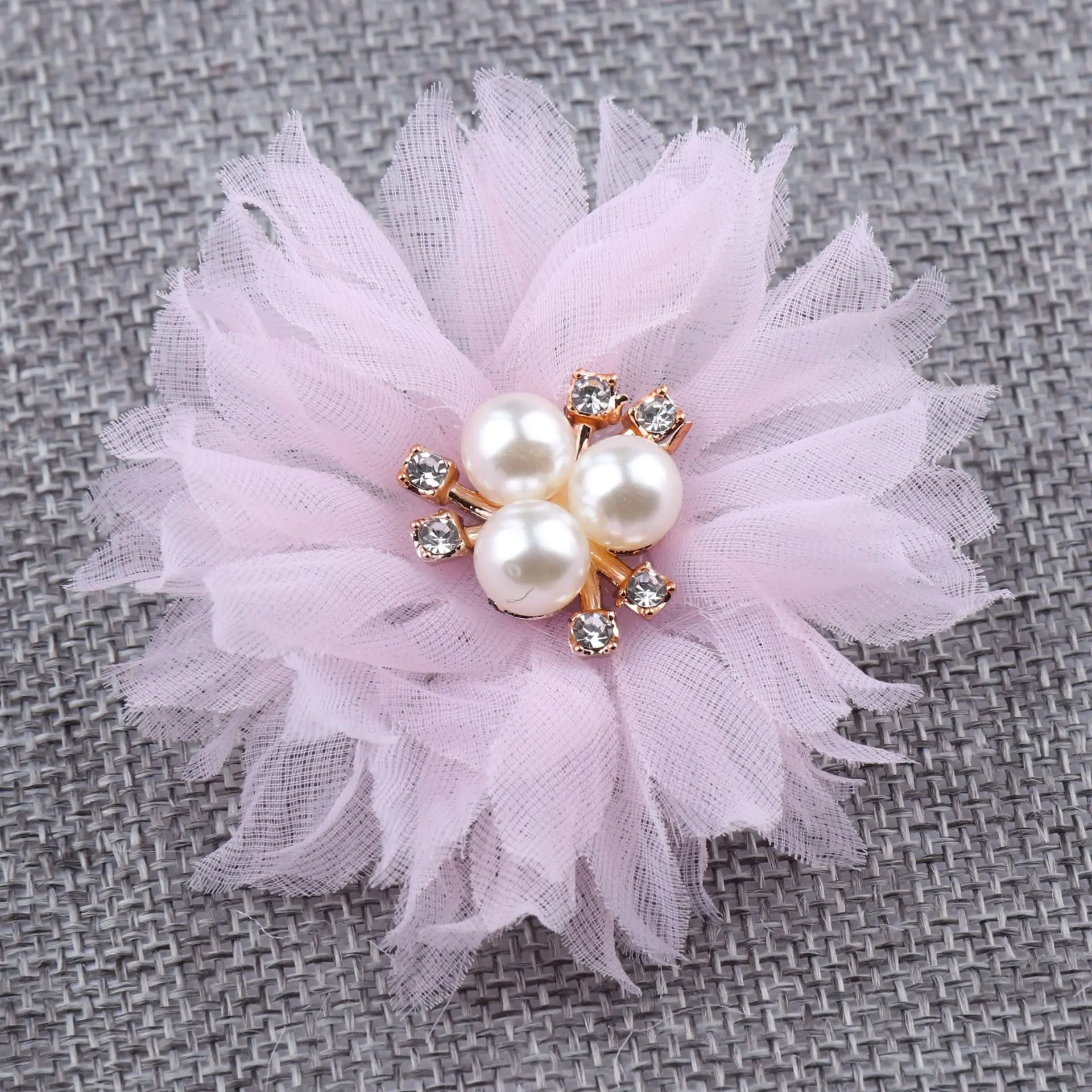 2024 6.5cm Fashion Ruffled Metallic Fabric Flowers With Pearls For Hair Clip Lovely Flora Flower For Shoes Apparel Headwear