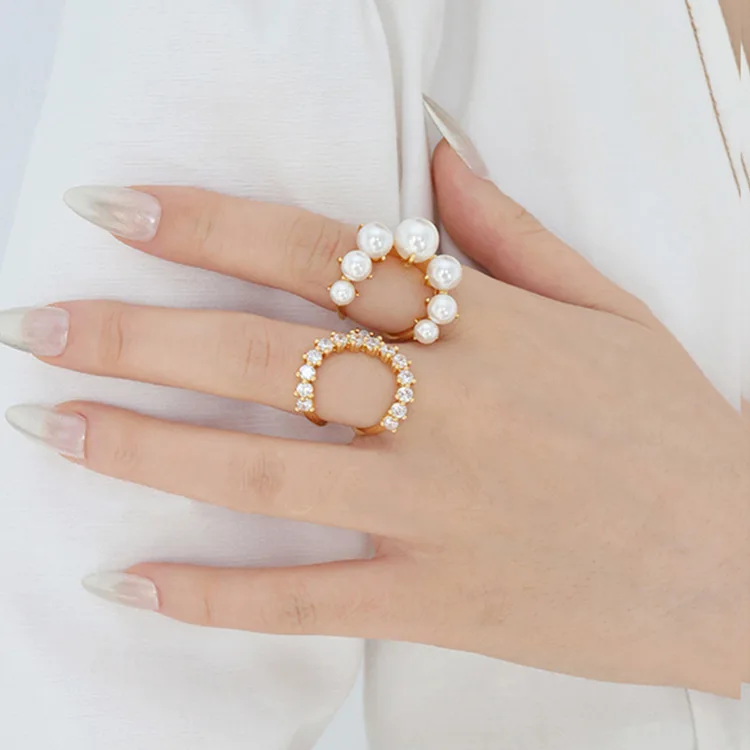 
New Arrival Fashion Gold Plated Circle Pearl Ring Adjustable Crystal Imitation Pearl Ring For Wedding 