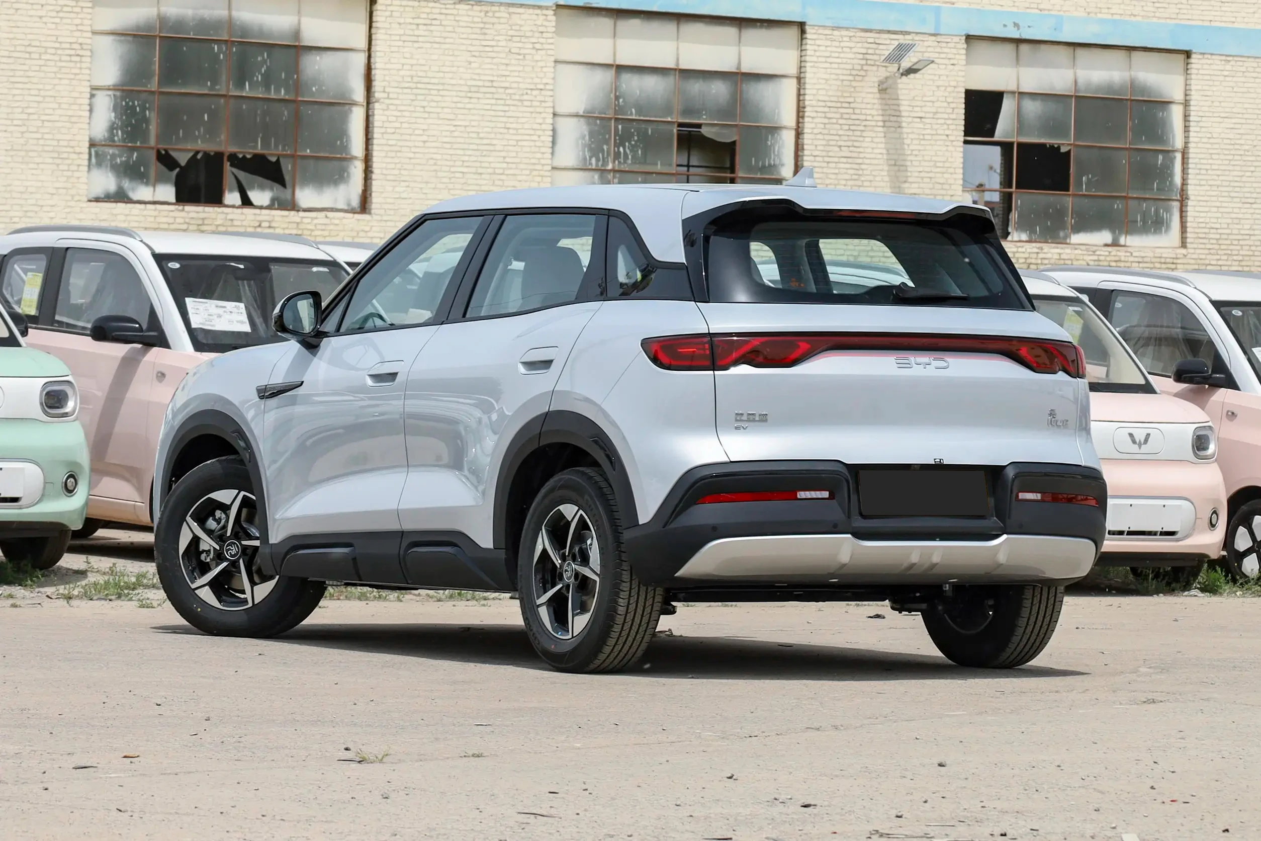 In Stock 2025 Byd Yuan Up Smart Driving Ev 29 Sensors 401km Range Maximum Speed Is 160km/h Small Suv Vehiculo Electrico Car