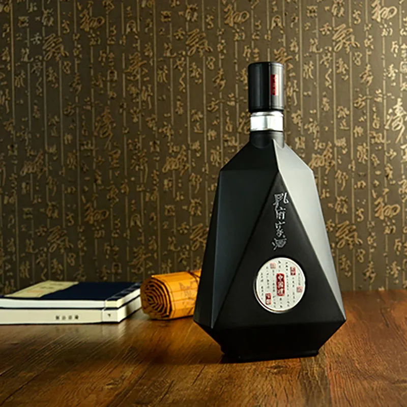 Factory Wholesale Ceramic Wine Bottle Ceramic Sake 1000Ml 300Ml Wine 750Ml Liquor Bottle