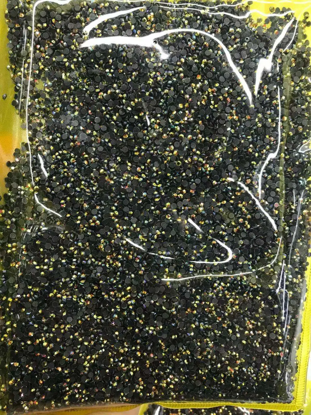 Hotselling good and cheap price selling glass hotfix rhinestone kg packing selling for garment