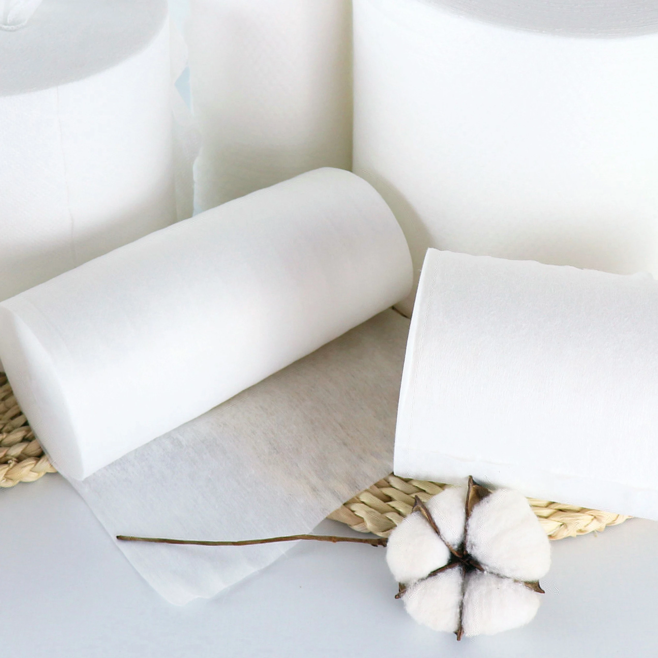 Polyester Viscose Microfiber Cloth Nonwoven Fabric wipes in roll