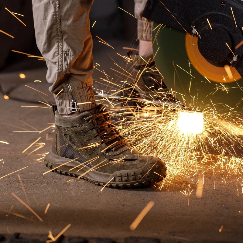 Dinggu New Style Work Security Toe Shoes Working Sneaker Safety Shoes men Anti-smashing Steel function shoes for Men