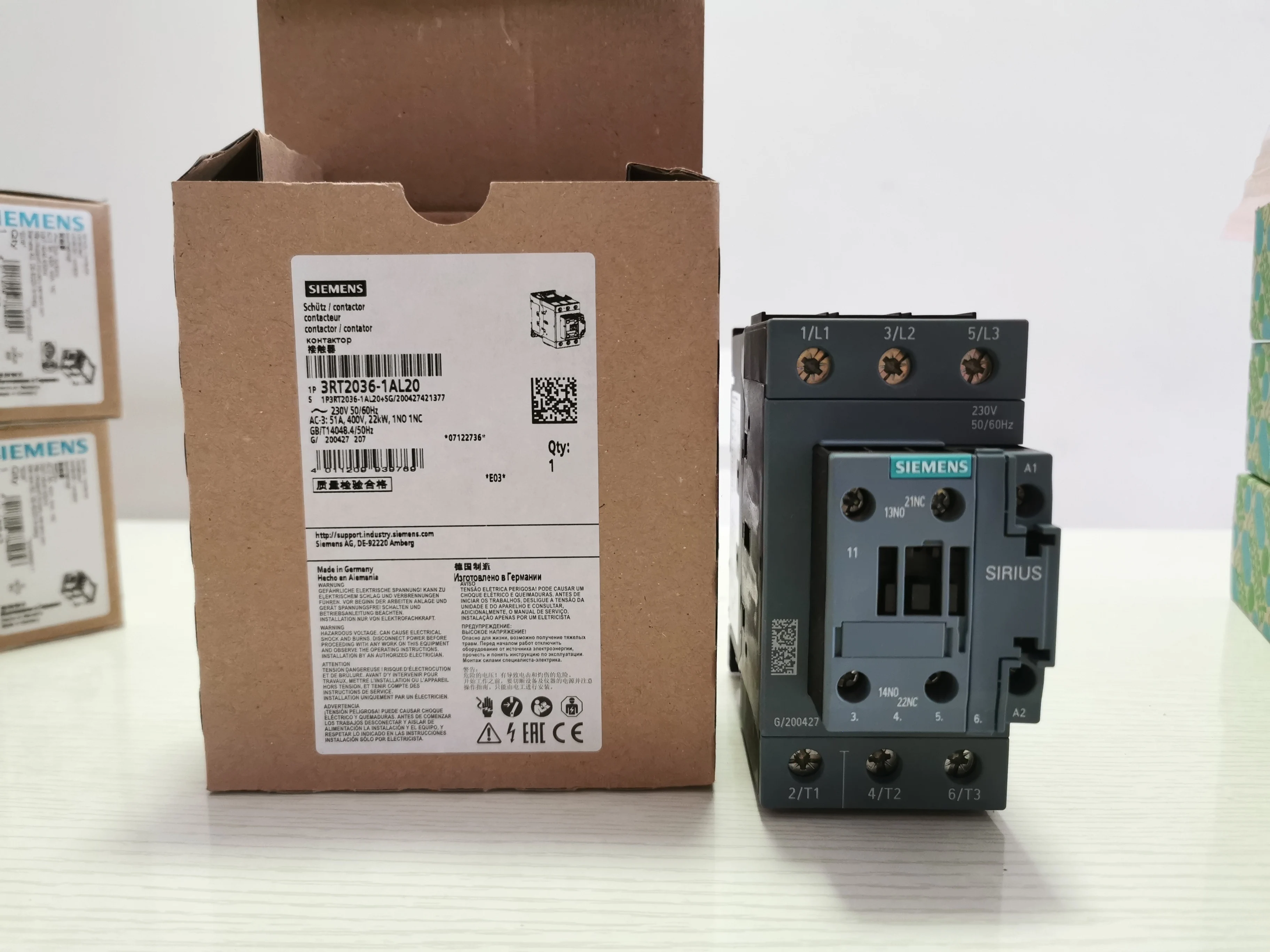 Siemens 3RT2036-1AL20 мощность AC-3 22kW /400V 1NO + 1NC 50/60Hz 3-Полюсные размер S2 винтовые