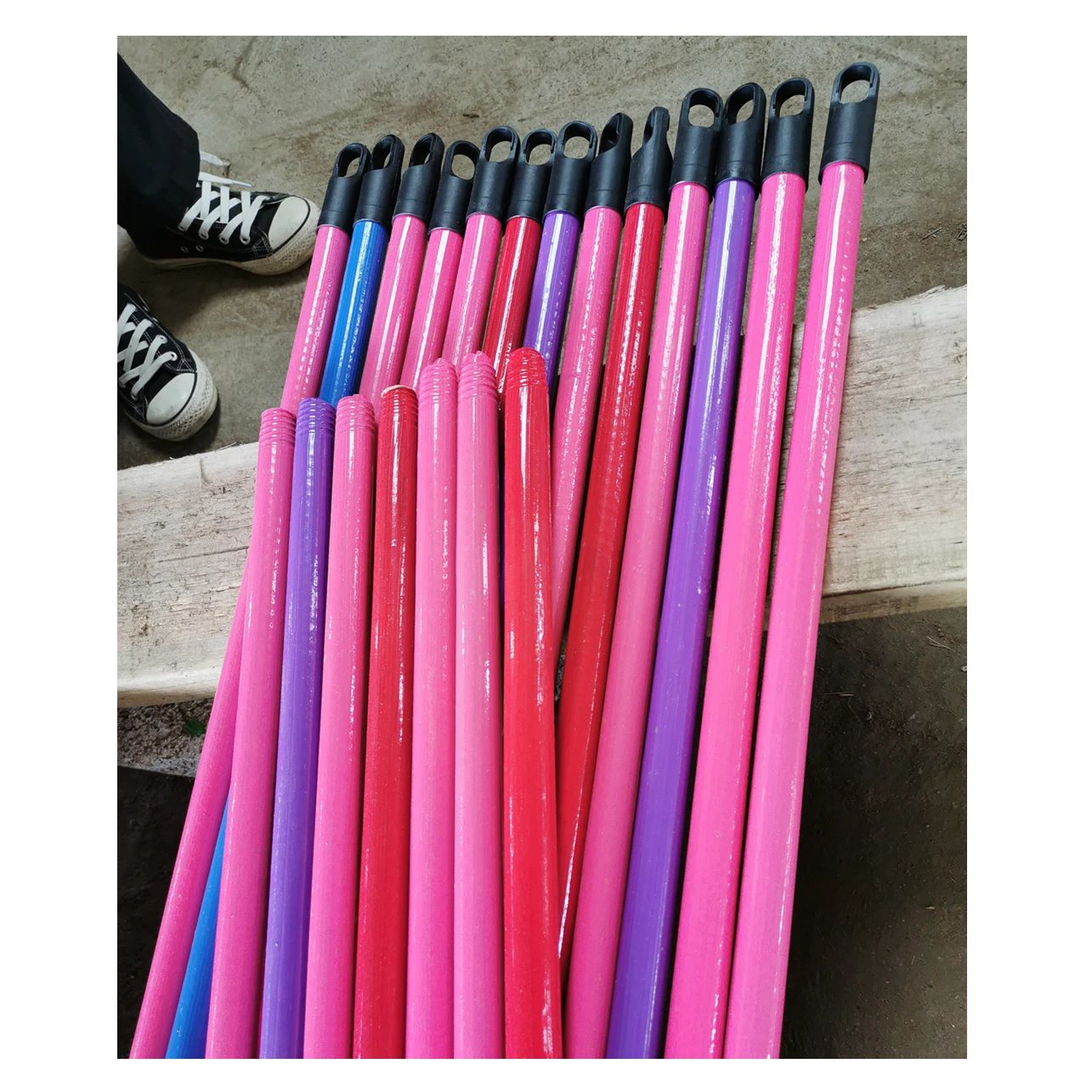 Soft Sweeping Bristle Broom Brush And Dustpans With Wooden Handle Broom Hot Selling Middle East Countries