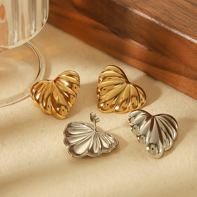New pleated heart titanium steel earrings niche high-grade fringe heart-shaped stainless steel earrings