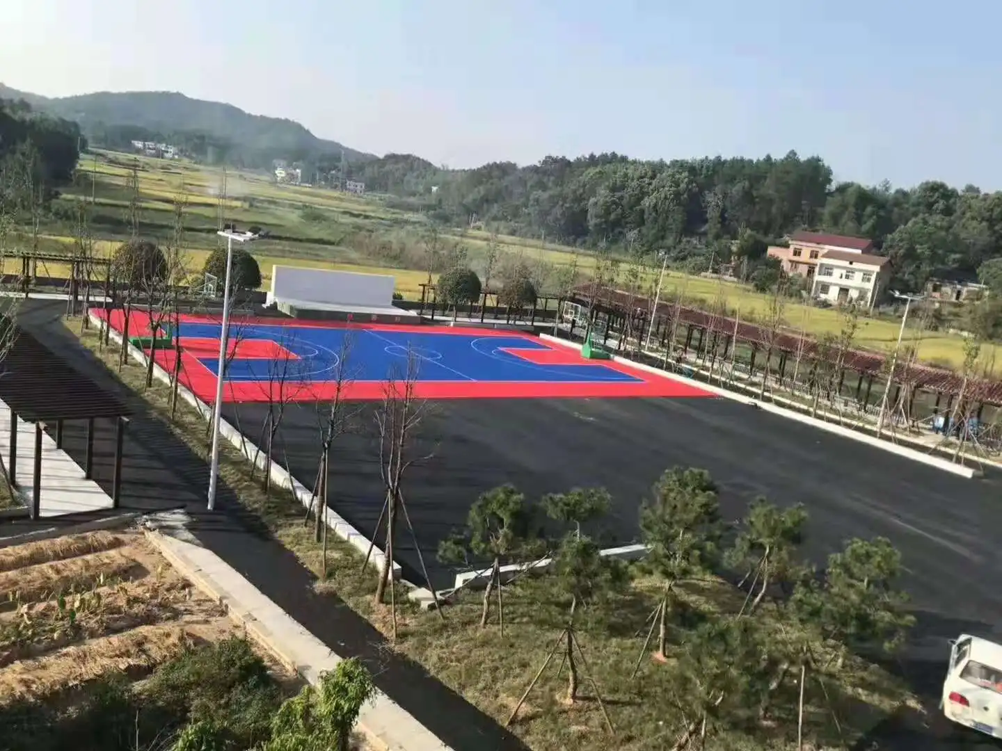 Outdoor interlocking plastic basketball court flooring/ PP suspension floor for sports court