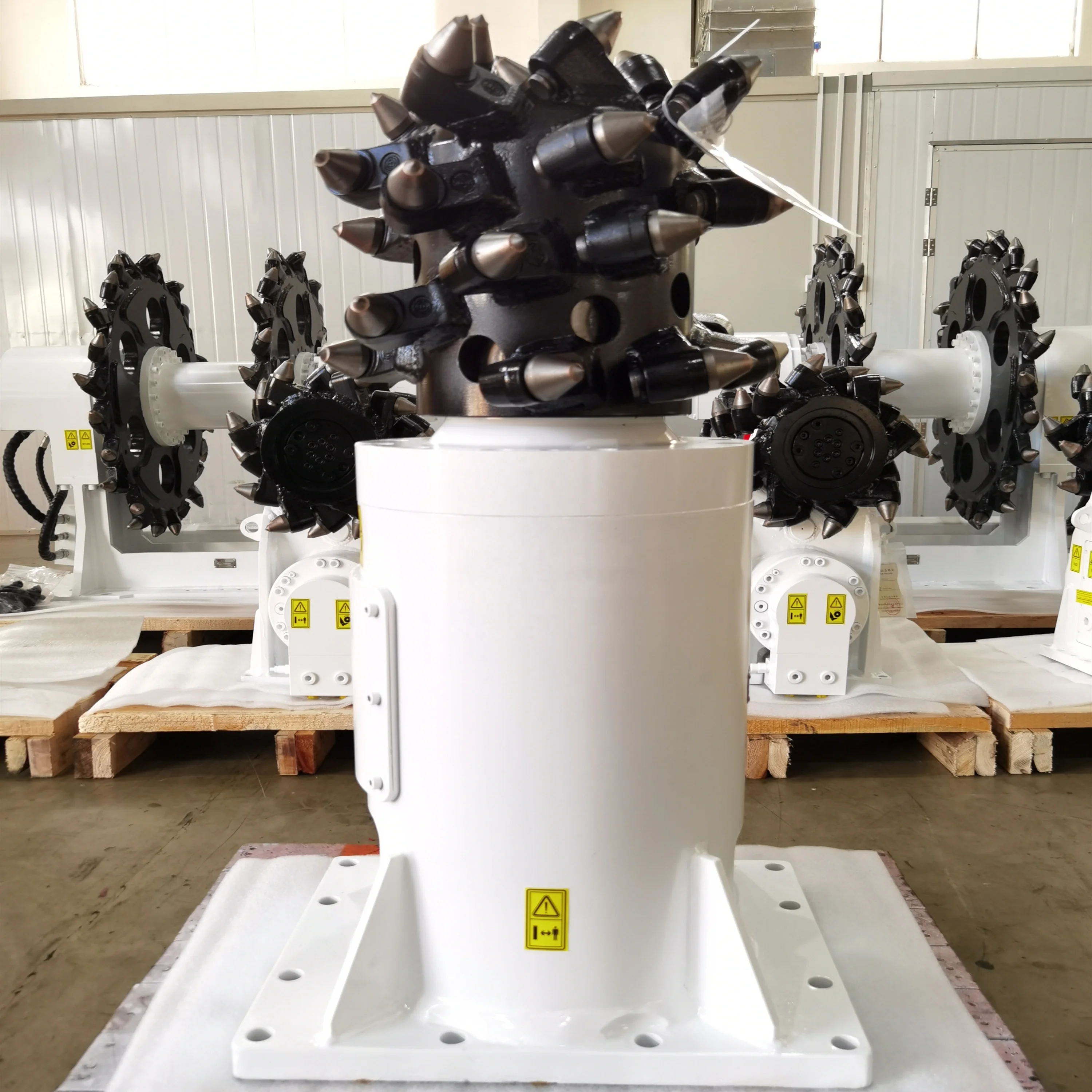 Heavy Duty Excavator Attachments Trenching Concrete Crusher Transverse Drum Cutter Axial Drum Cutter With Mounting Bracket