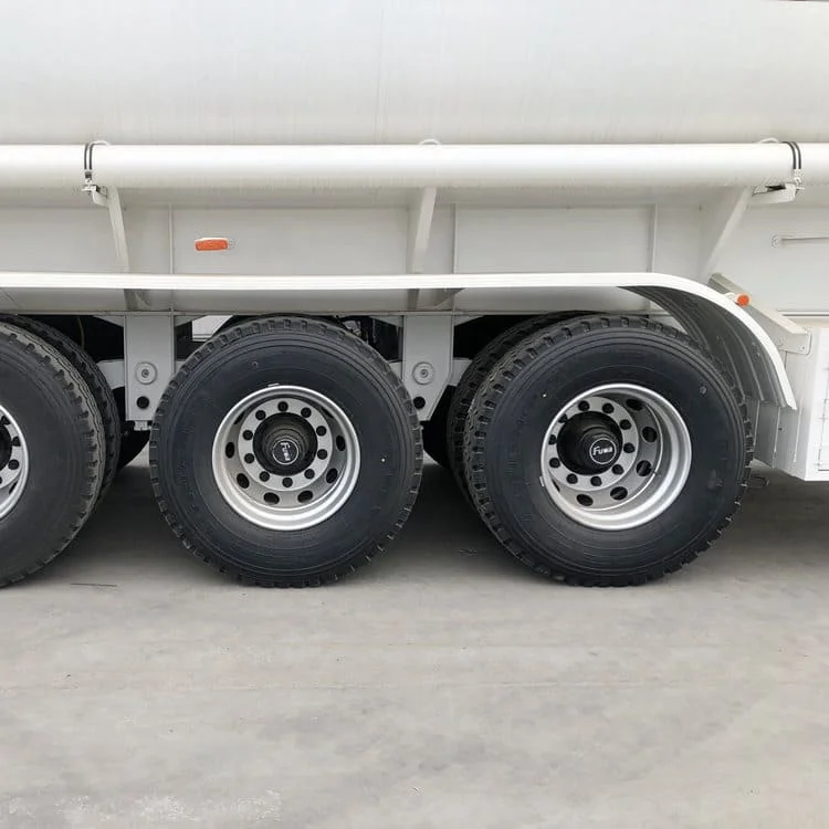 TITAN Shipping 40000 Liters Fuel Tanker Trailer 3 Axle Oil Tanker Trailer Manufactures Customized New In 2024