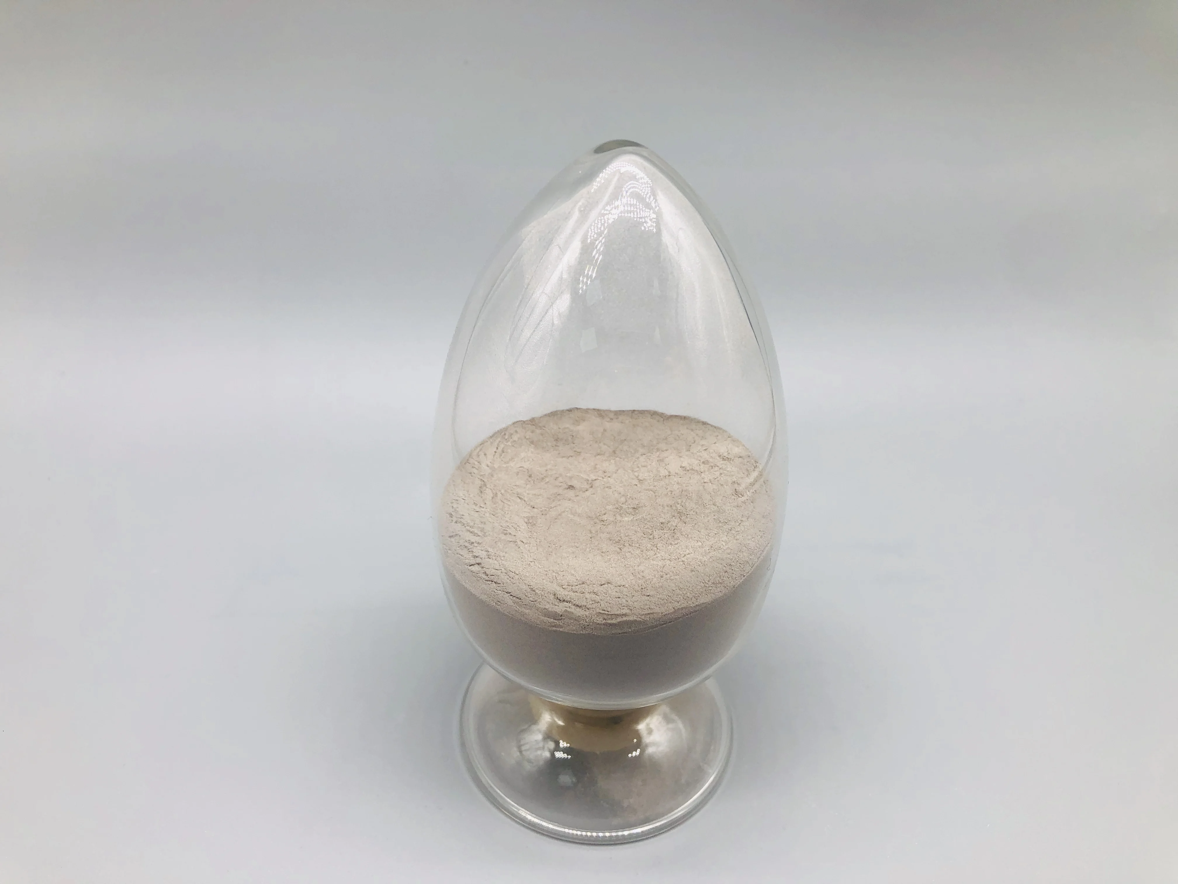 Light Grey Anti-sliding Wear Dioxide Composite Aluminum Titanium Powder At13