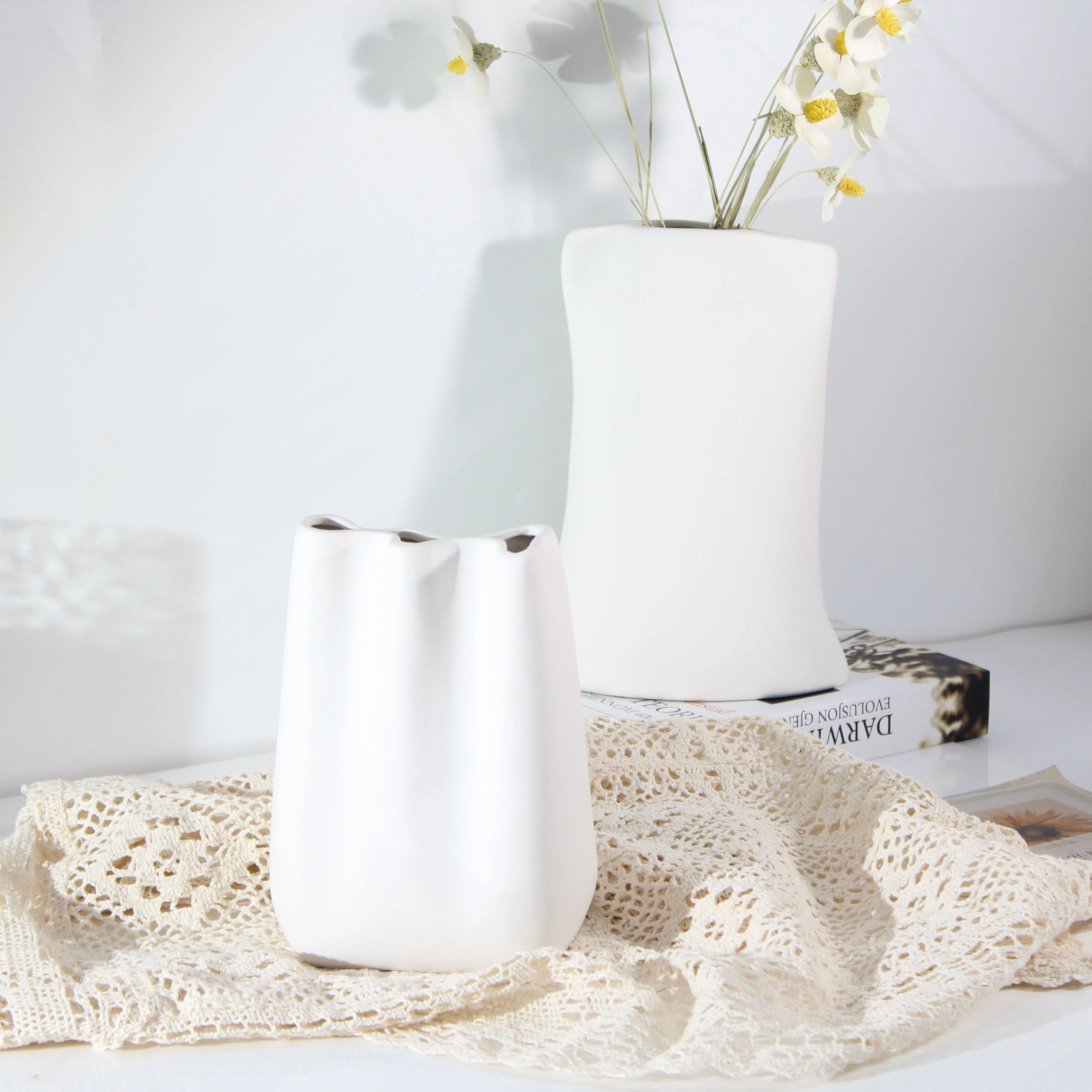 YBH Minimalist Ins Home Accessories Vases Home Tabletop Vase Tabletop Decor Nordic White Vase