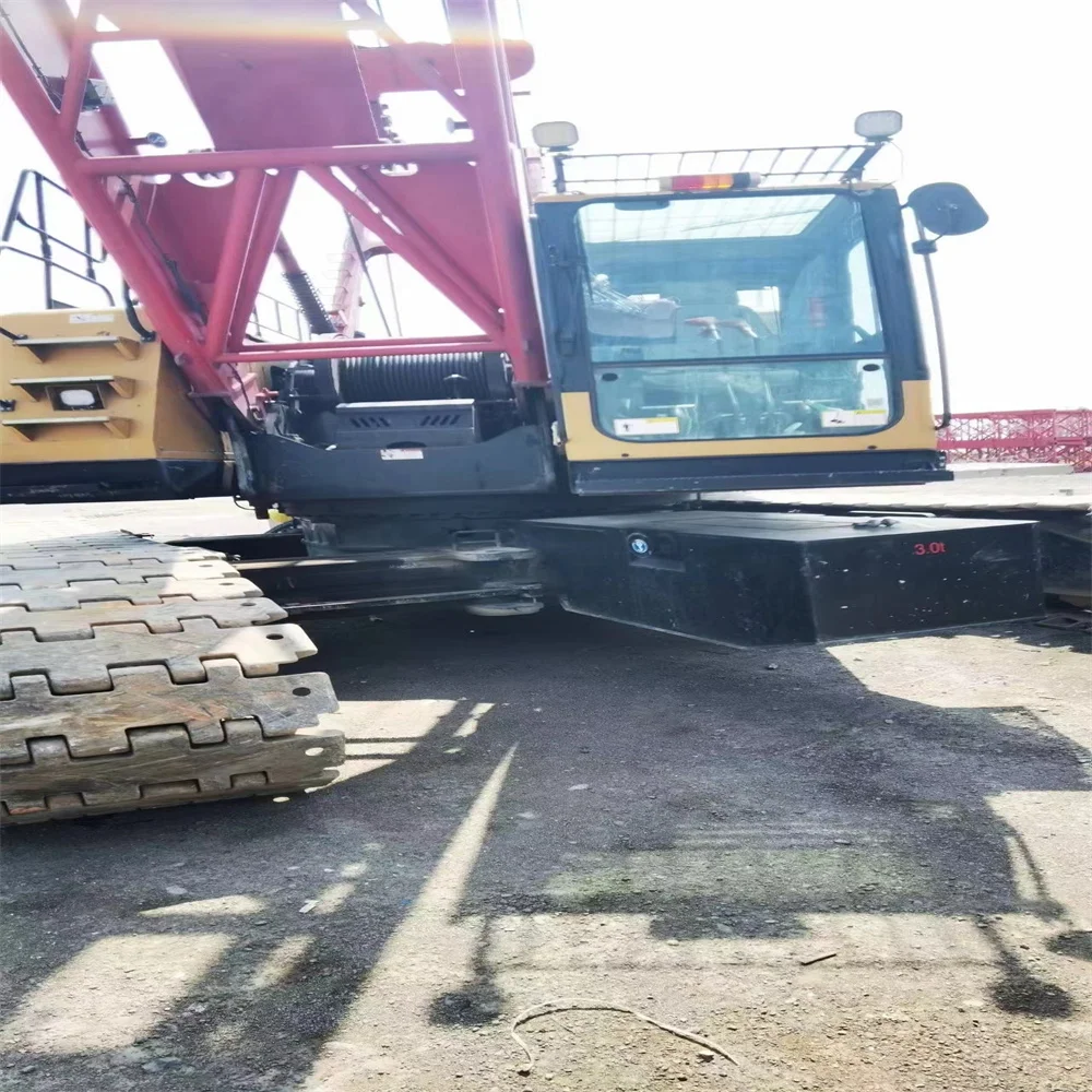 Sany 90T used  crawler crane sany  SCC900A year2018  very new machine beautiful machine good working condition