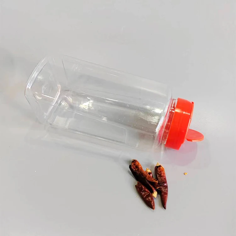 China Supplier Plastic Spice Jars with Red Lids Salt Pepper Shaker Container 1000ml