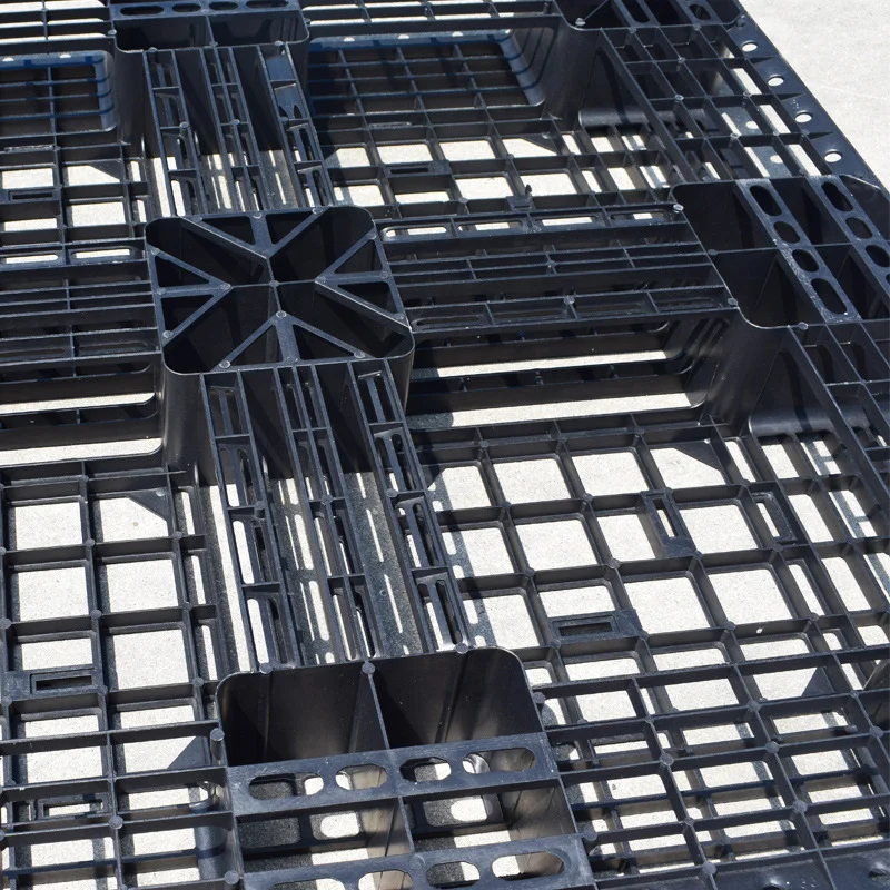 Wholesale Cheap Prices Black Light Plastic Pallet Export Reusable Fork Pallet Single Faced Warehouse Industry Pallet for Sale