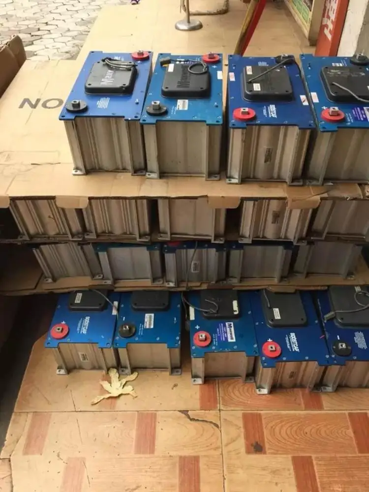 Super capacitors 130F 56V BMOD0130 P056 B03 683.00mm x 177.00mm maxwell