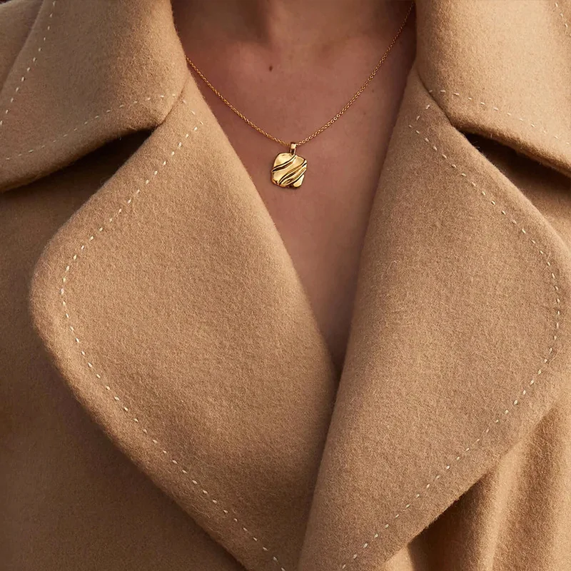 Irregular pendant necklace-Fashionable and popular necklace for women S925 silver necklace freshwater pearl fine jewelry