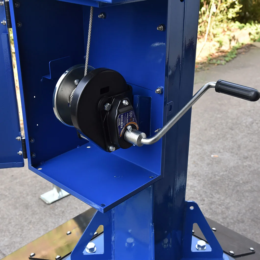 block type solar power street CCTV camera surveillance tower