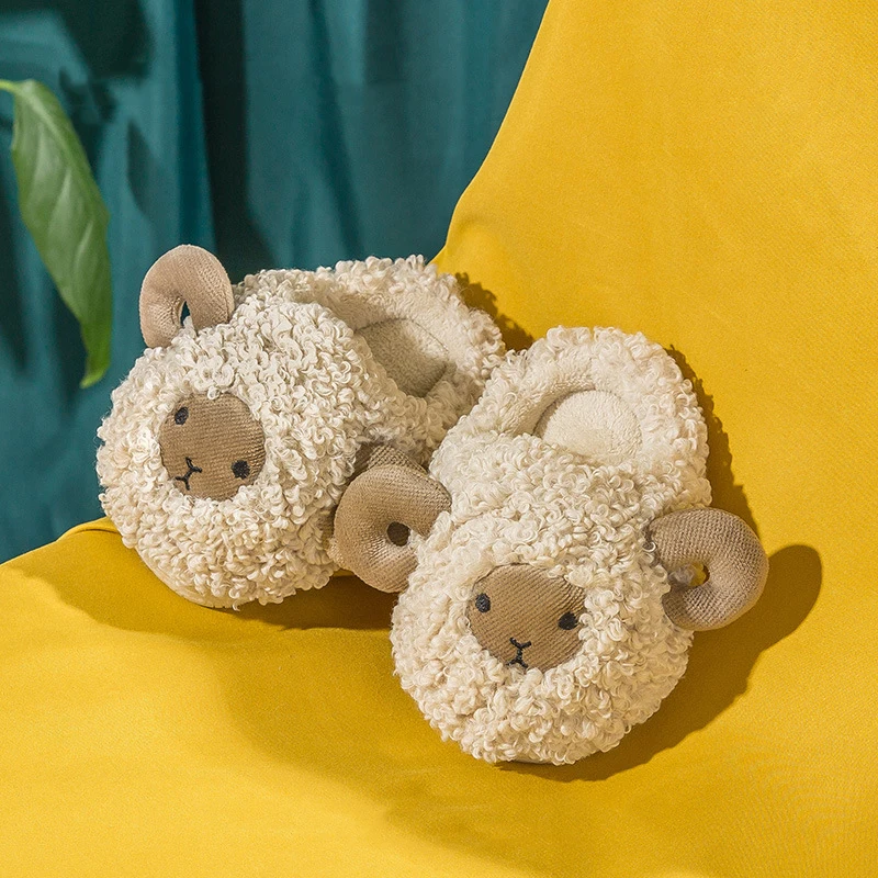 Оптовая продажа, Заводская поставка, Зимние Симпатичные домашние тапочки с мультяшным рисунком, Нескользящие теплые плюшевые детские домашние тапочки для девочек