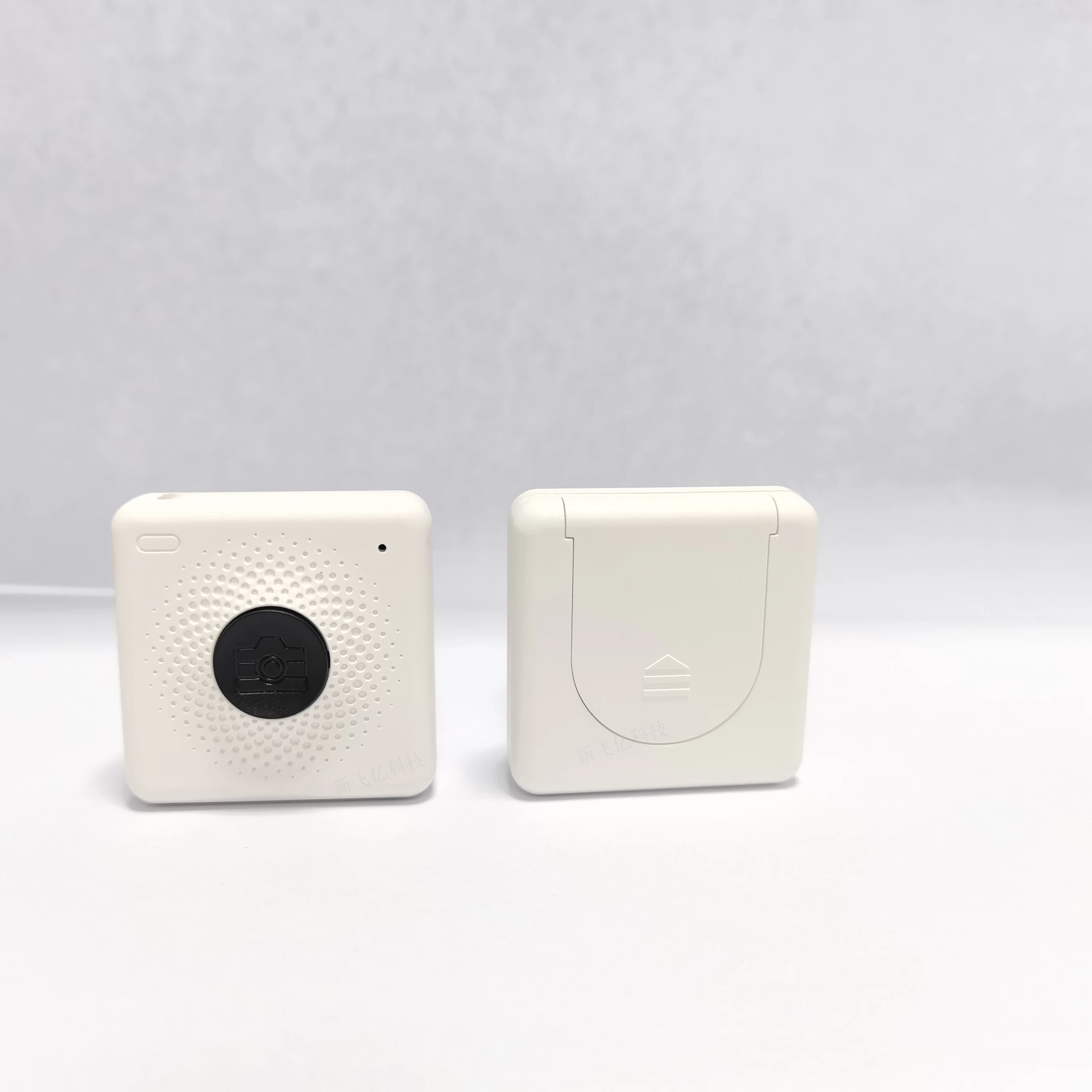 
BT selfie remote, selfie BT remote shutter, BT shutter button for phone 