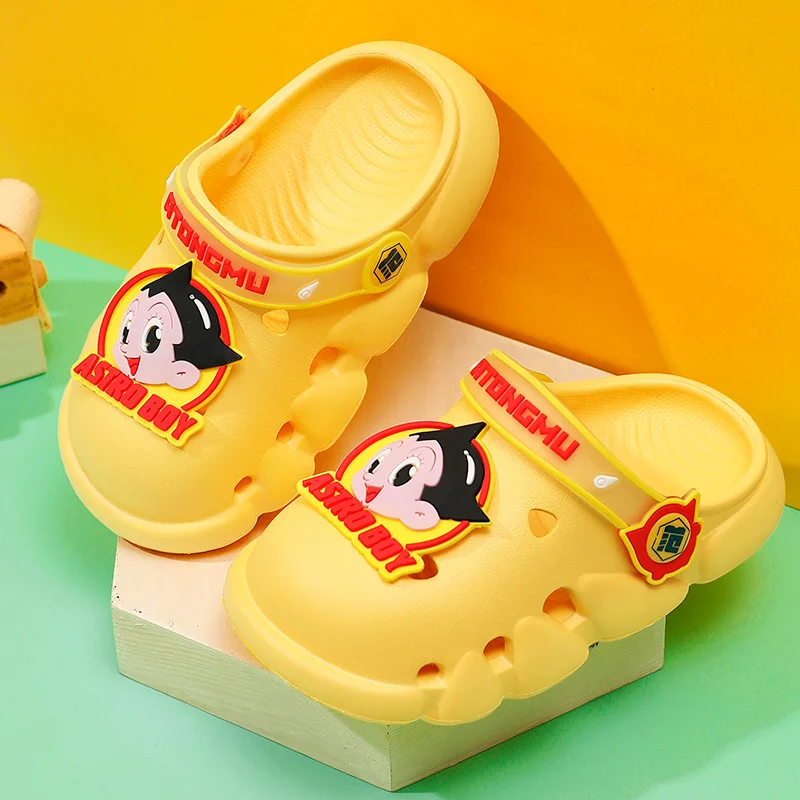 
2021 Unisex Summer Garden Shoes Cartoon Cute Eva Children Clogs Kids Beach Garden Sandals dropshipping Clogs for Children 