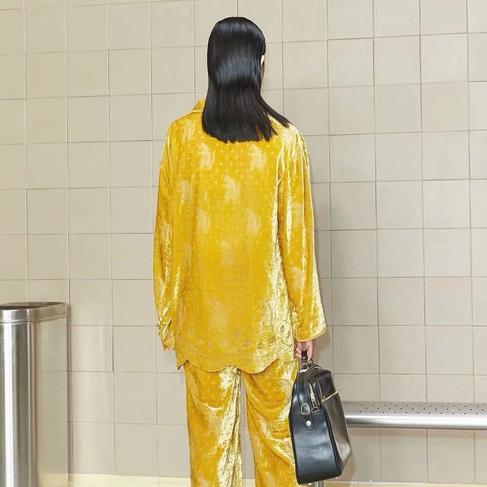 
 Бархатные спортивные костюмы для женщин  