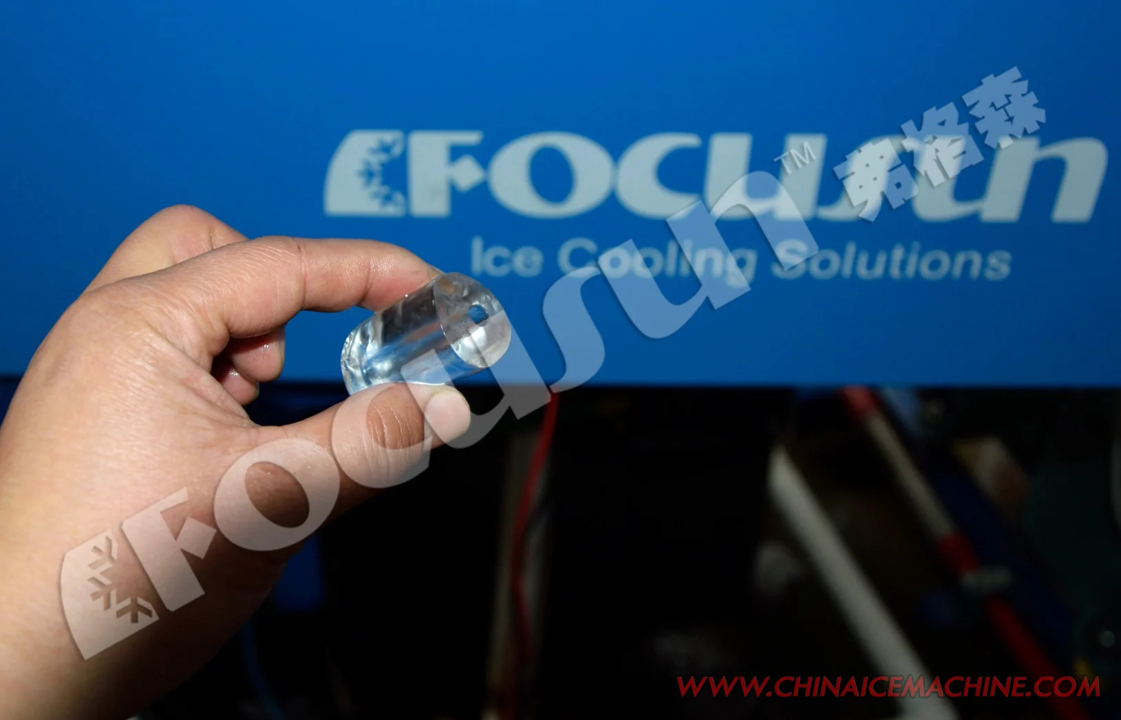 Tube Ice Machine 2Ton with ice storage bins