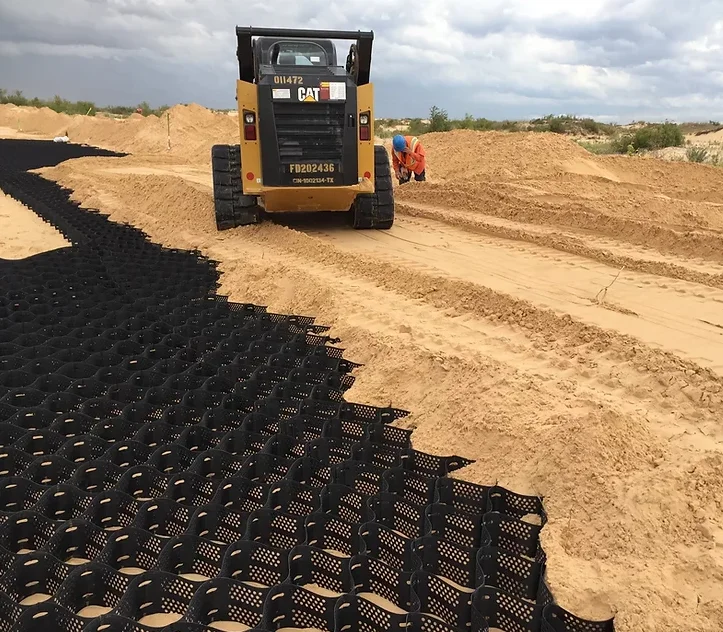 200-445 hdpe geocell astm smooth perforated geo cell for strengthen the surface of the soil in landfill geocell driveway