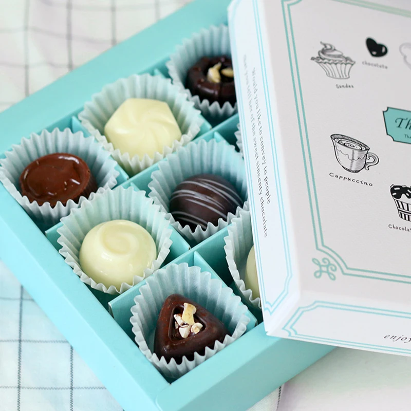 Custom-made High-end high-quality pink cardboard box with ribbon bow decor lid and custom logo for chocolate macaron