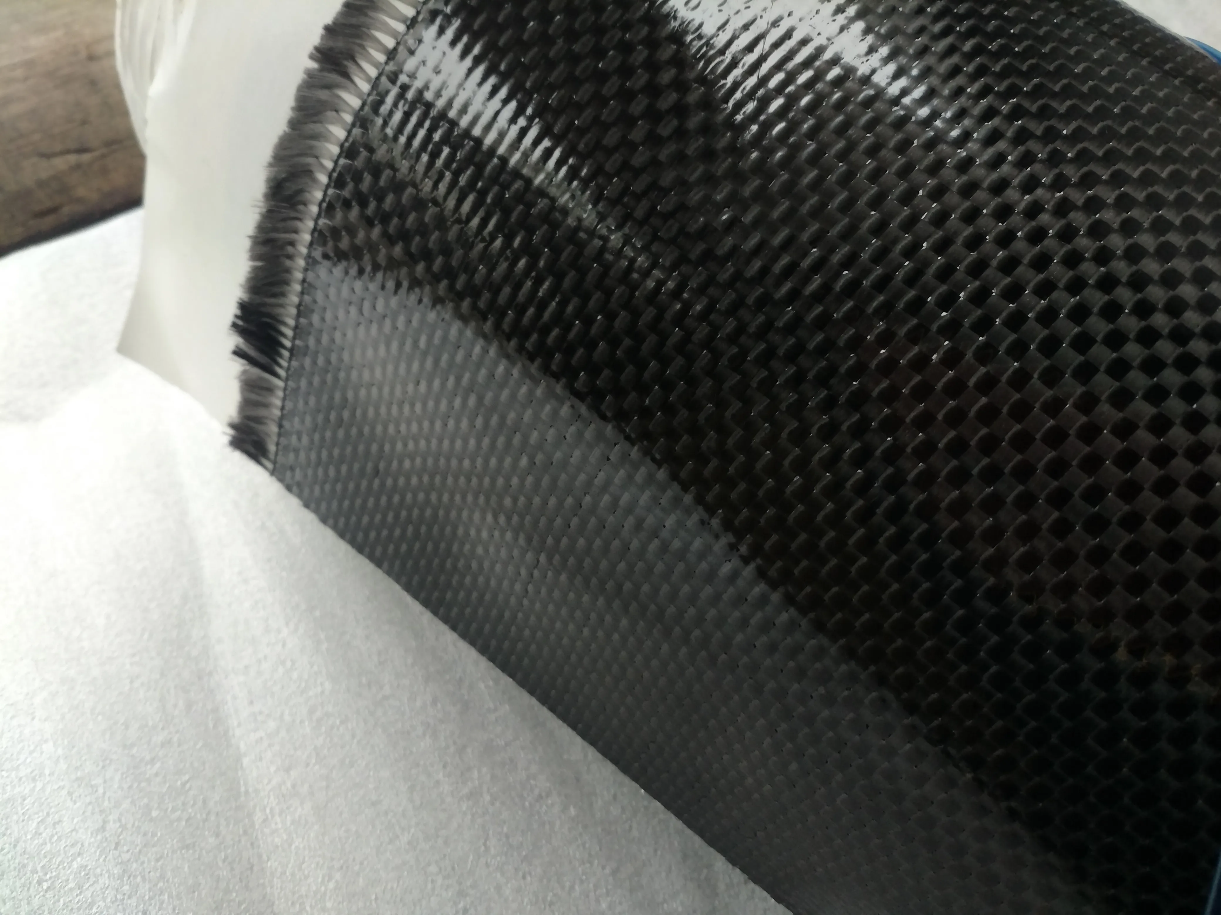 High-strength Carbon Epoxy Prepreg Cloth Fabric 3k200g 2x2 Twill Weave 3k T700 Prepreg Carbon Fiber