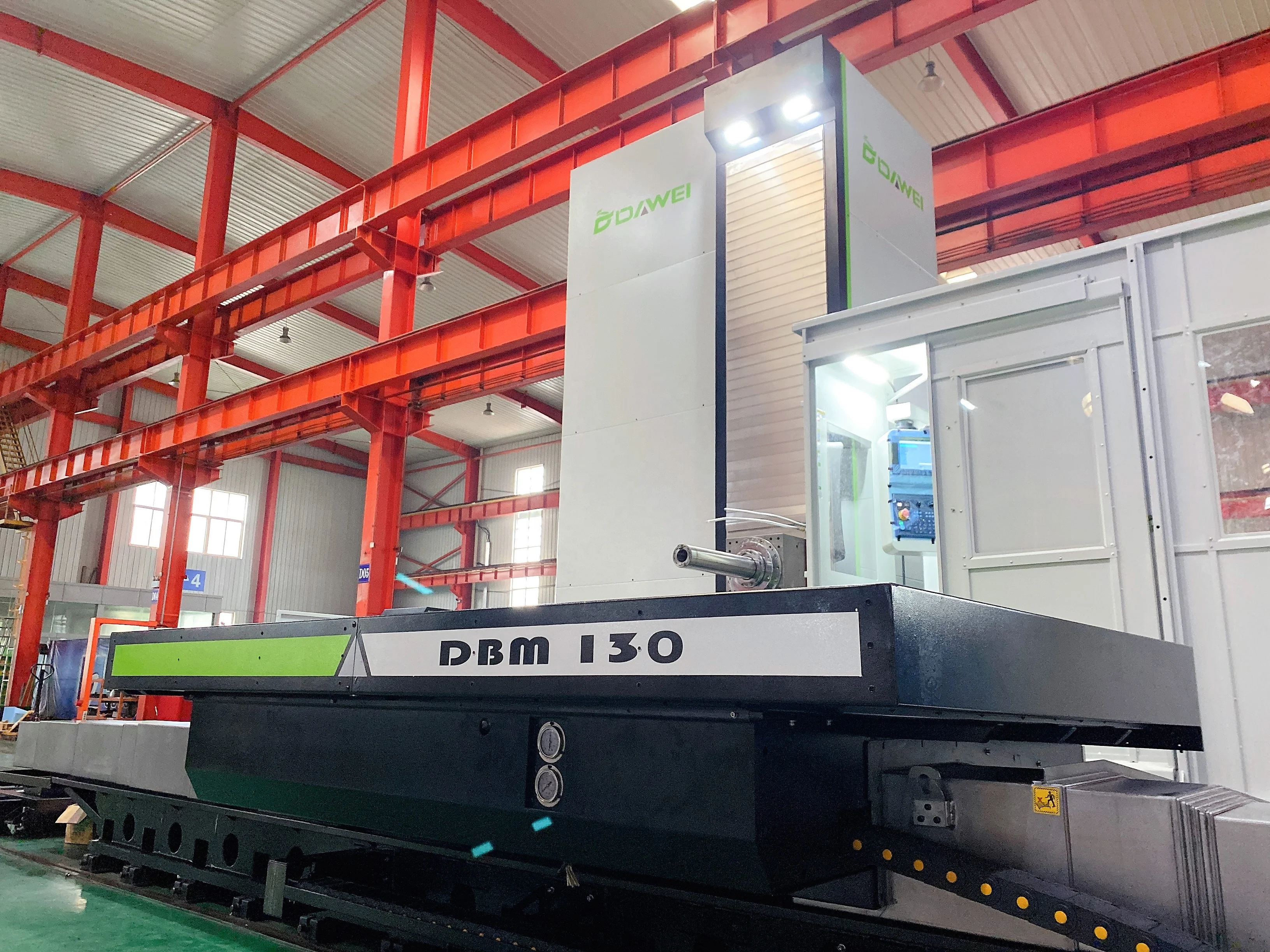 DBM130 5-axis Overloading type cnc horizont bore millIing machine used in petroleum and aviation industry