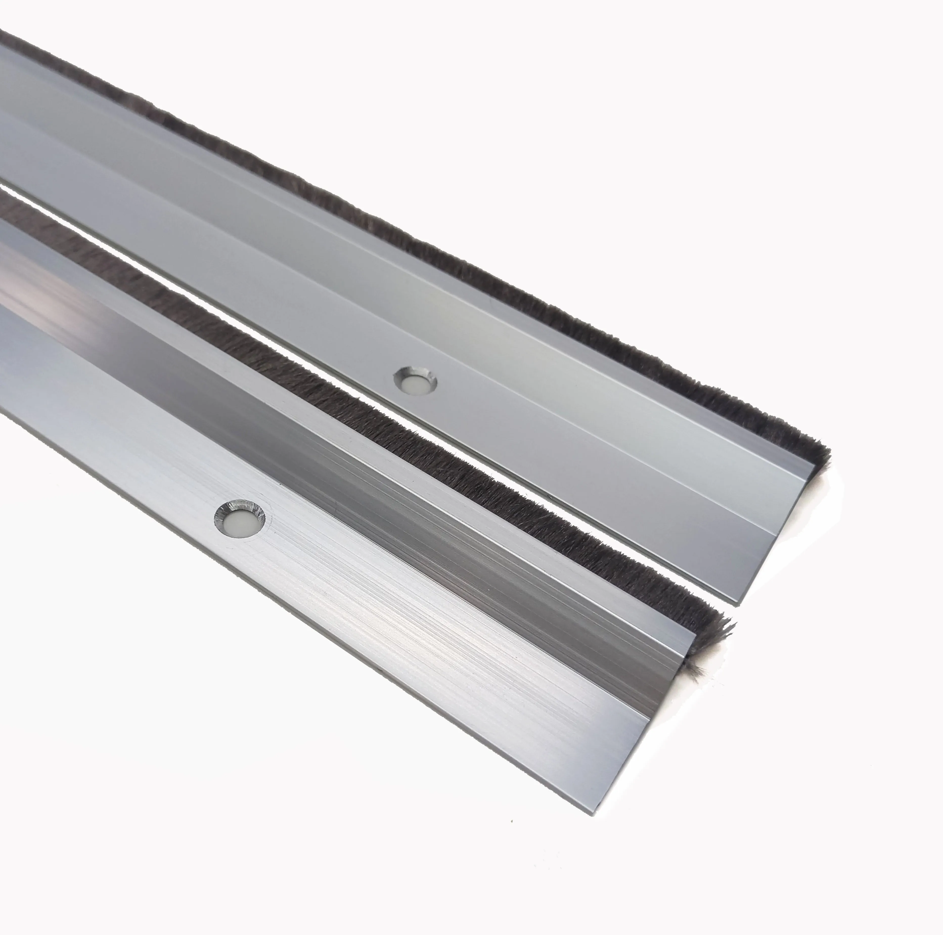 19011L Aluminum Door Brush with 100%pp Weather Strip  door bottom flexible bottom seal