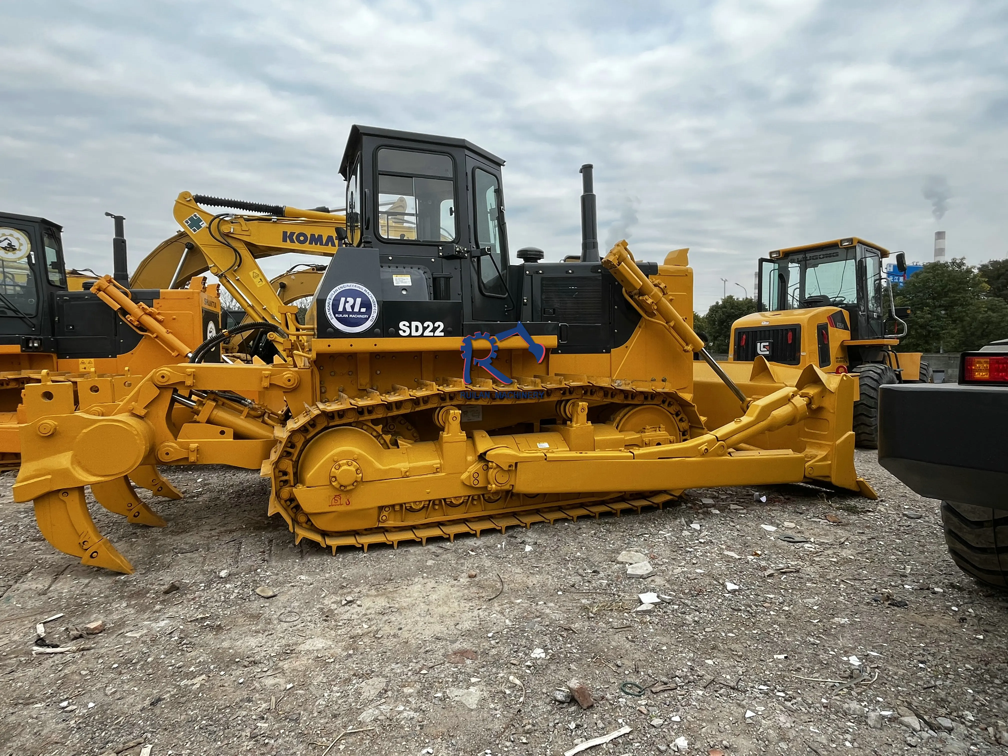 SHANTUI sd22 used bulldozer in new condition and nice performance