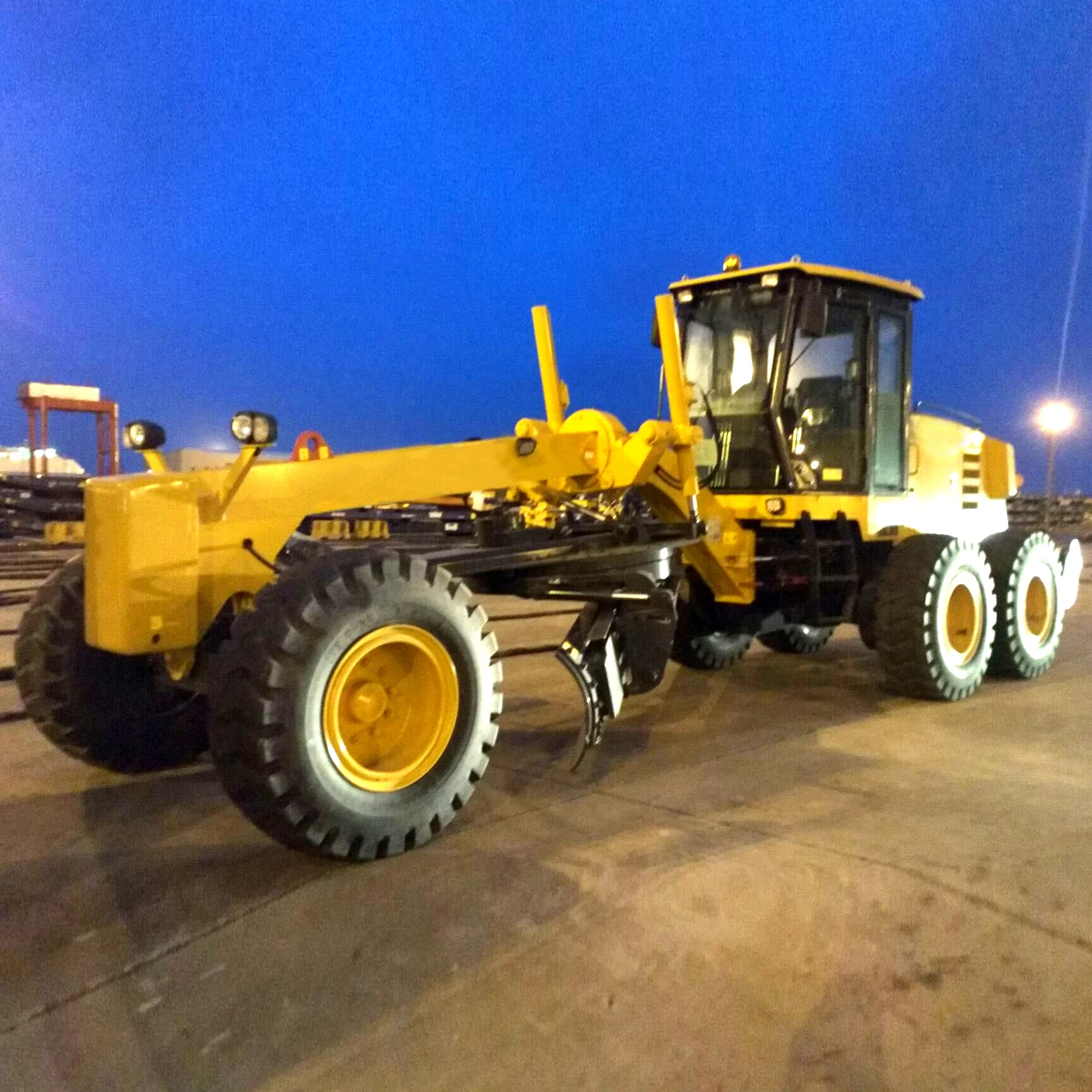 China Mini Motor grader GR100 102hp 7000kg with Good Price