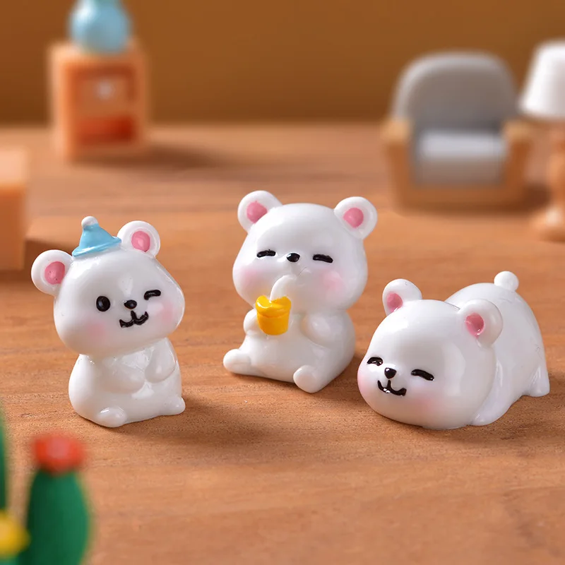 Wholesale Creative Cute Leisure Bear Cartoon Sculpture Resin Figurine Animal Gift Ornaments Tabletop Home Decor Resin Crafts