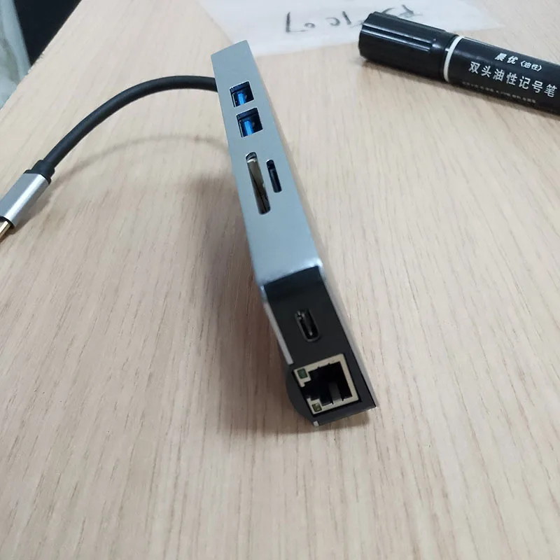 FS07TC USB hubs adapter with Type C charging port dock