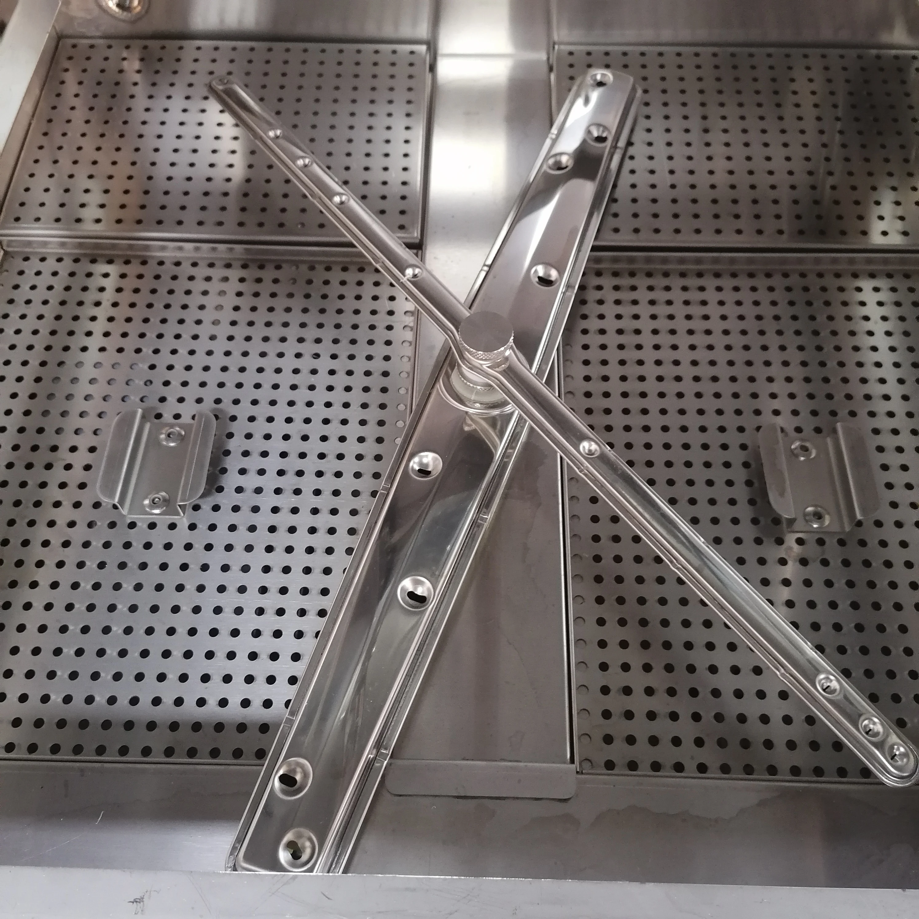 9.8KW Restaurant Kitchen Equipment Freestanding Electrical Commercial Hood Type Automatic Dishwasher Machine Silver 380V