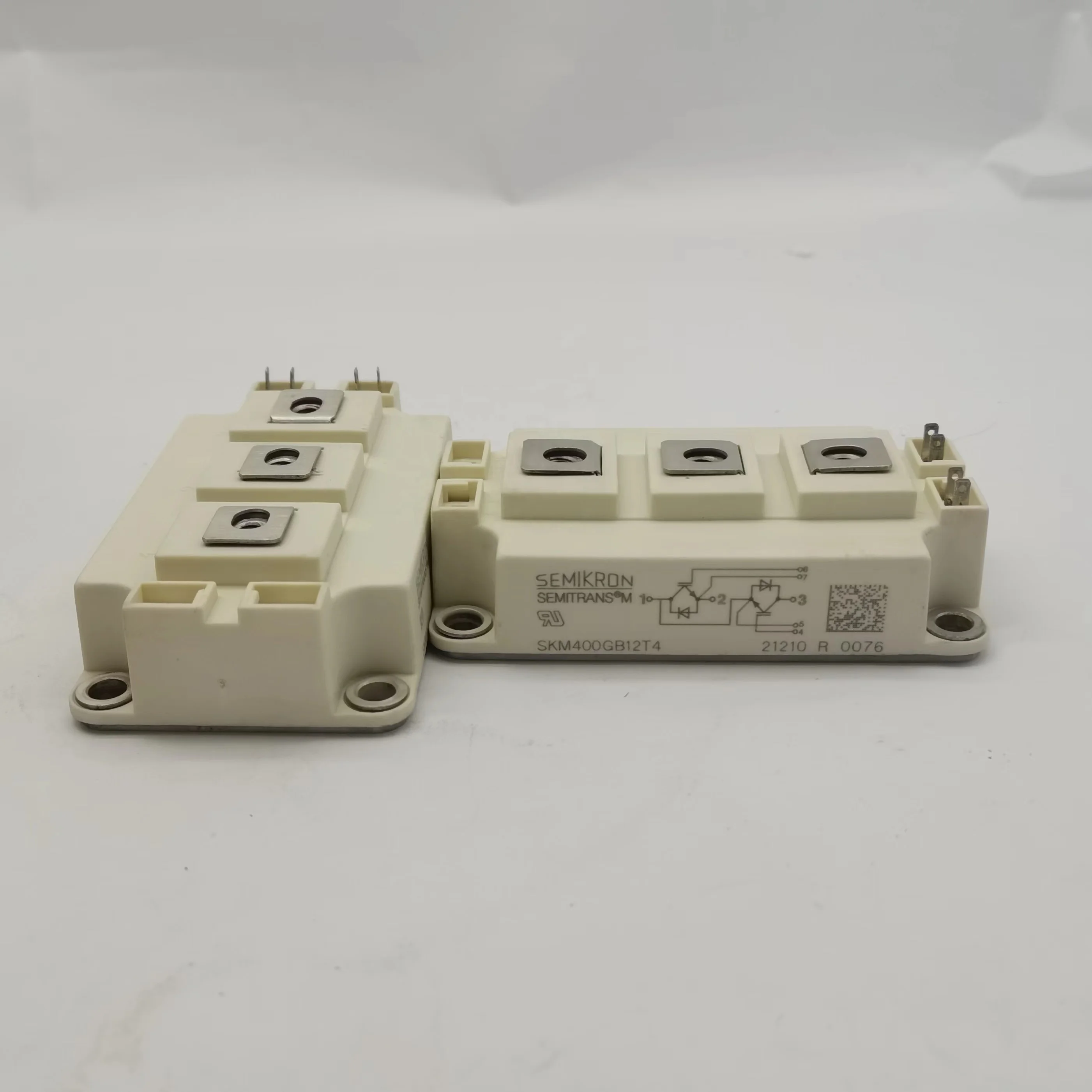 Power IGBT Module SKM400GB12T4 with High Quality