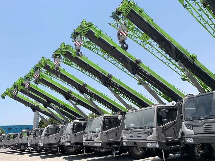 Китайский Новый подъемный кран 130ton ZAT1300V