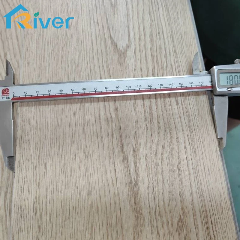 no formaldehyde non-slip no glue new model natural wood grain plastic flooring wholesale flutuante spc vinil