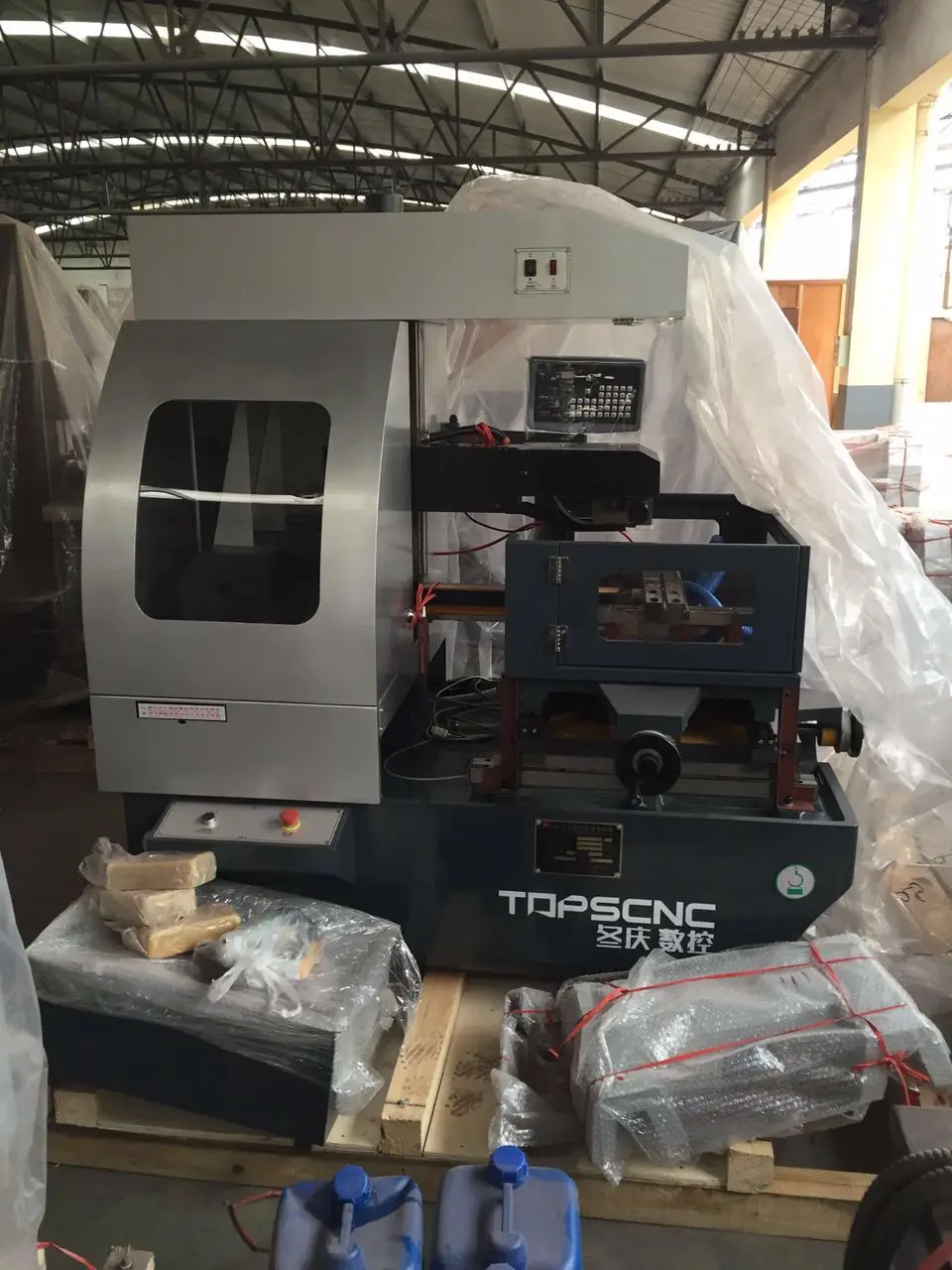 precision cnc edm wire cutting machine from dongqing