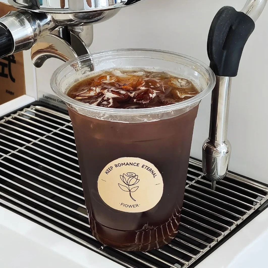 Hot sale PET plastic cup coffee bubble tea disposable plastic cup takeaway cups with lids