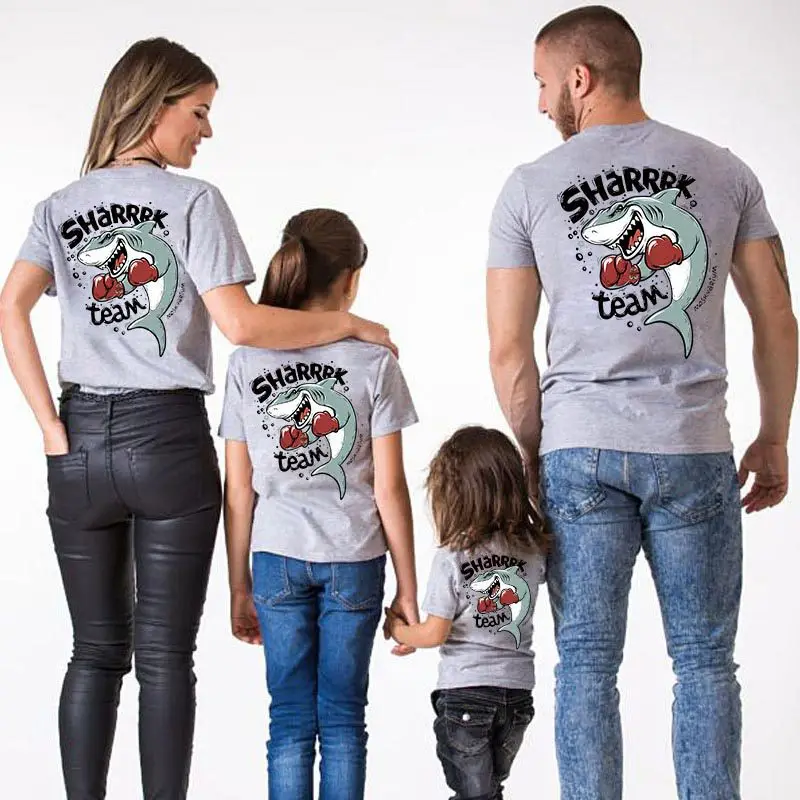 Fashion Dad Mom and Kids Shark Printed T-shirt Wholesale High Quality Custom Matching Parent-child Family Clothes