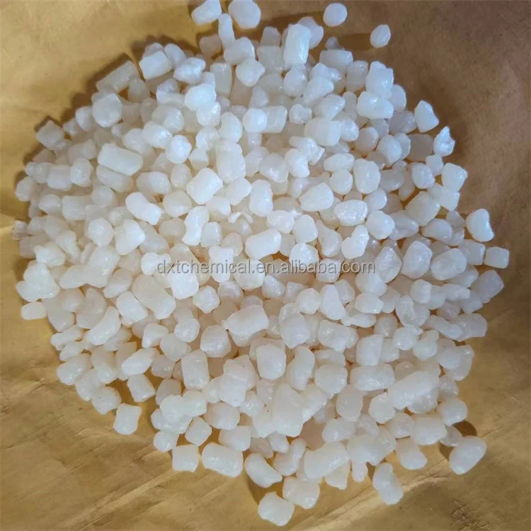 Manufacturer of large amounts of soap granules, palm oil soap, stain removal, white granular solid