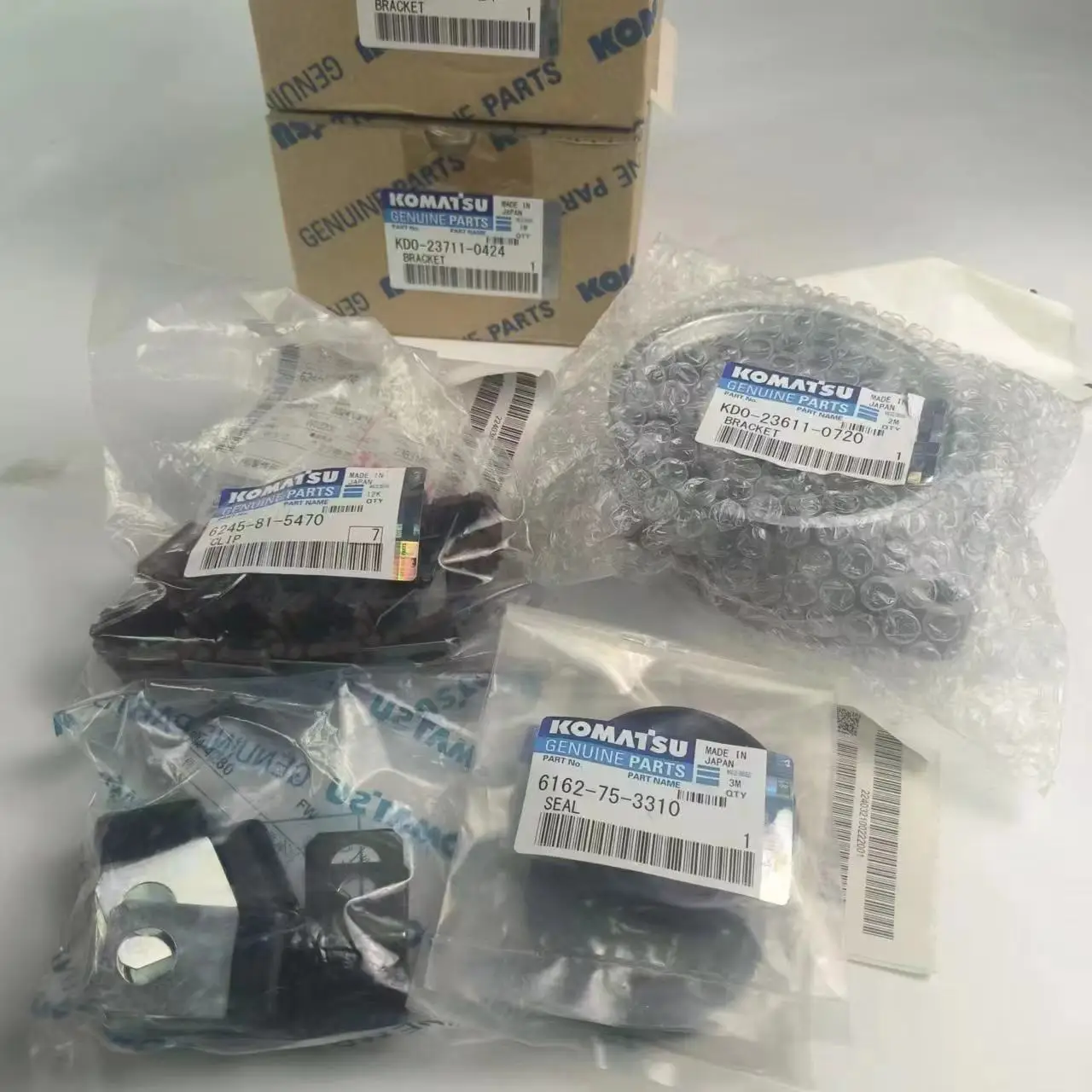 All Original Komatsu D475A Bulldozer Accessories Genuine OEM Parts ,High Quality Bushing And Hose 1987151340 198-71-51340