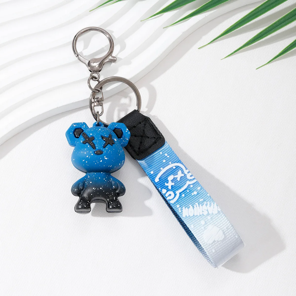 Cartoon PVC chameleon gradient bear keychain cute trendy fashion car key chain couple pendant